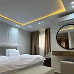 شقة غرفتين بالدقي