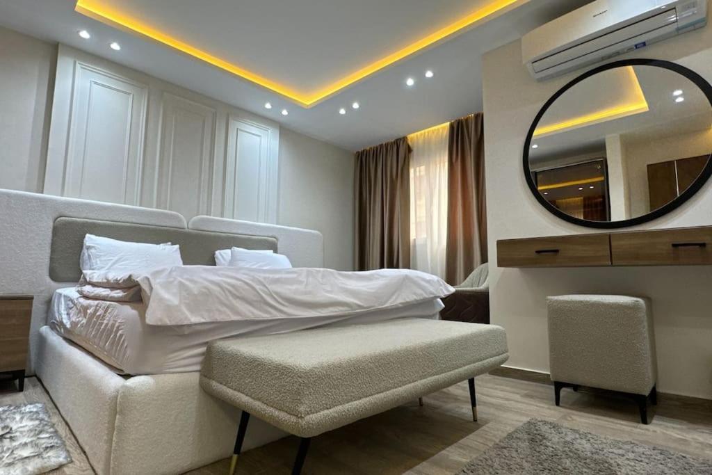 غرفتين بالدقي Apartment *