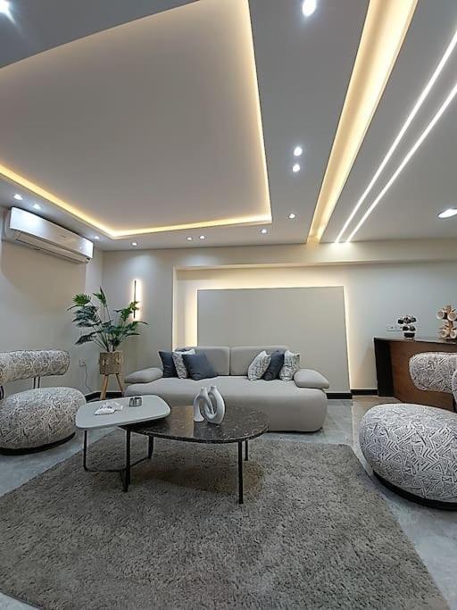 غرفتين بالدقي Apartment